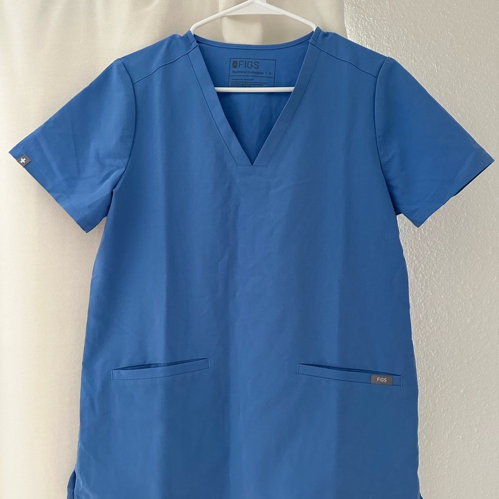 Figs V-Neck Scrub Top in Blue